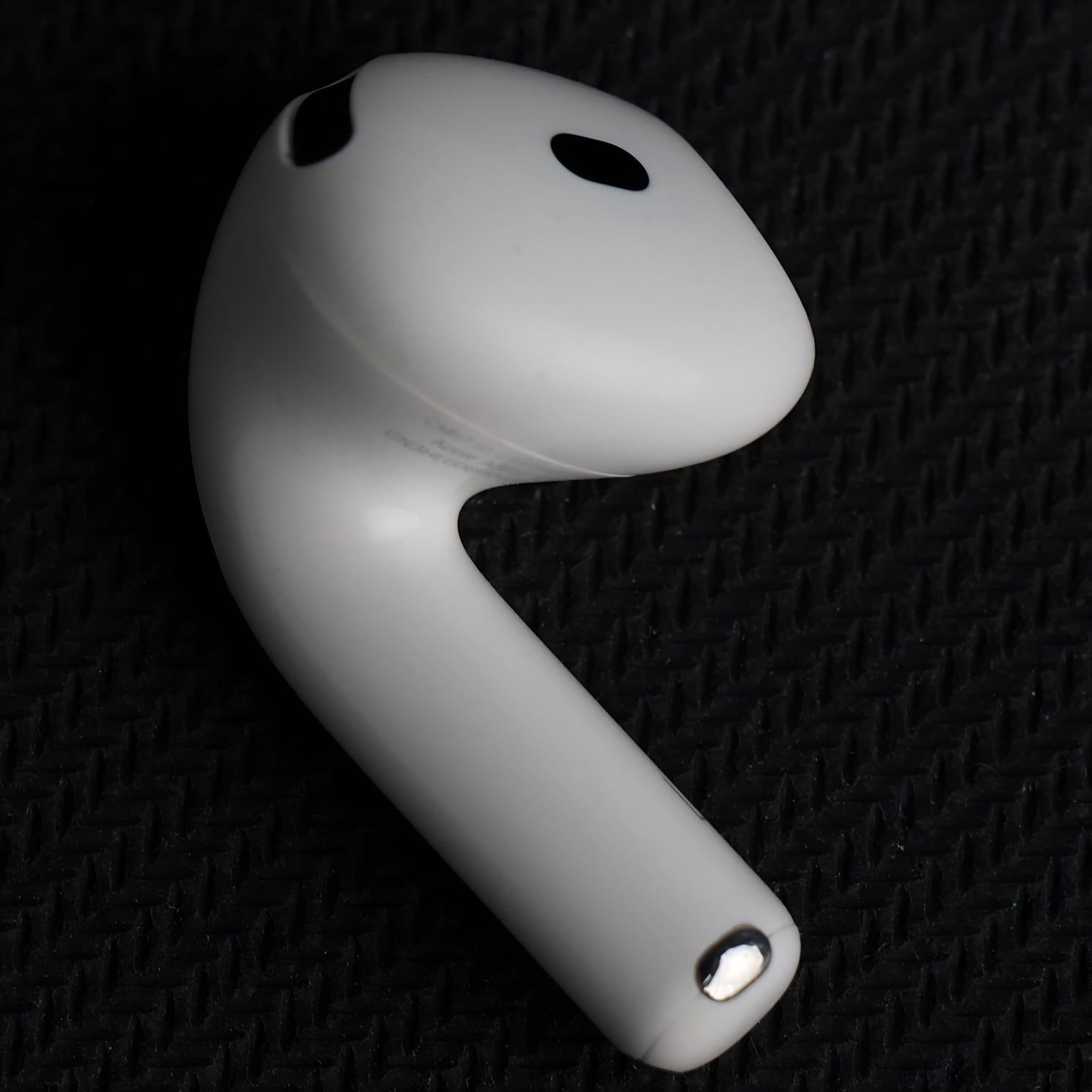 Original Used AirPods 4 Left Earbud Replacement – Genuine OEM A3050 A3053 A3054 Left Side Only for A3058 Case, 1-Year Warranty