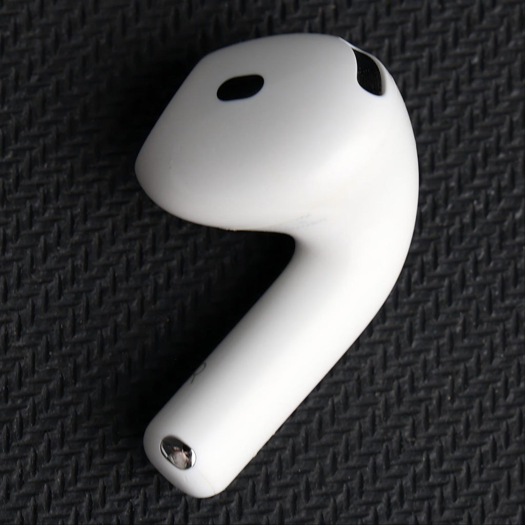 Original Used AirPods 4 Right Earbud Replacement – Genuine OEM A3050 A3053 A3054 Right Side Only for A3058 Case, Not for ANC Version, 1-Year Warranty