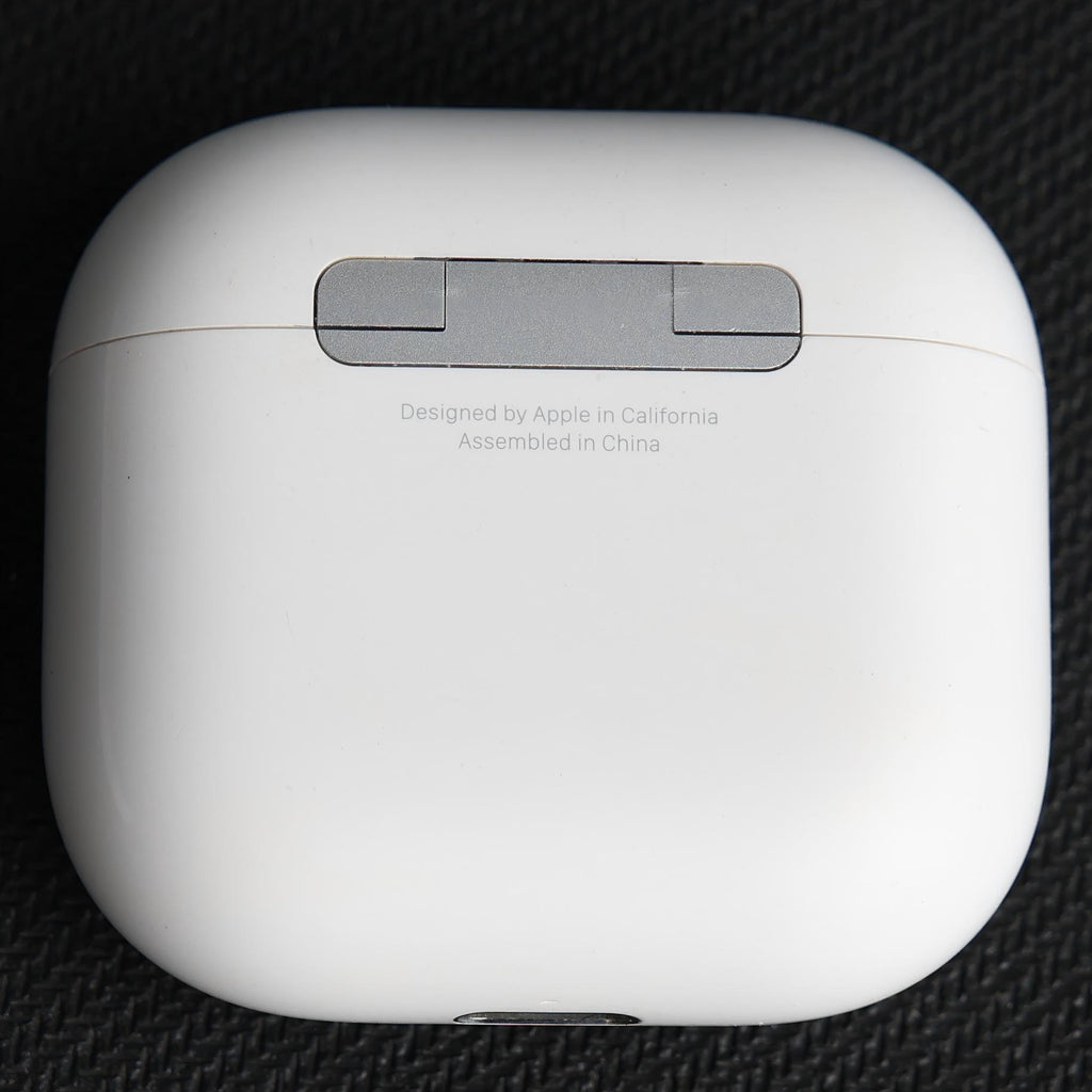 Original Used AirPods 4 A3058 Charging Case Replacement – Genuine OEM Case Only for A3050 A3053 A3054 Earbuds, Not for ANC Version, 1-Year Warranty