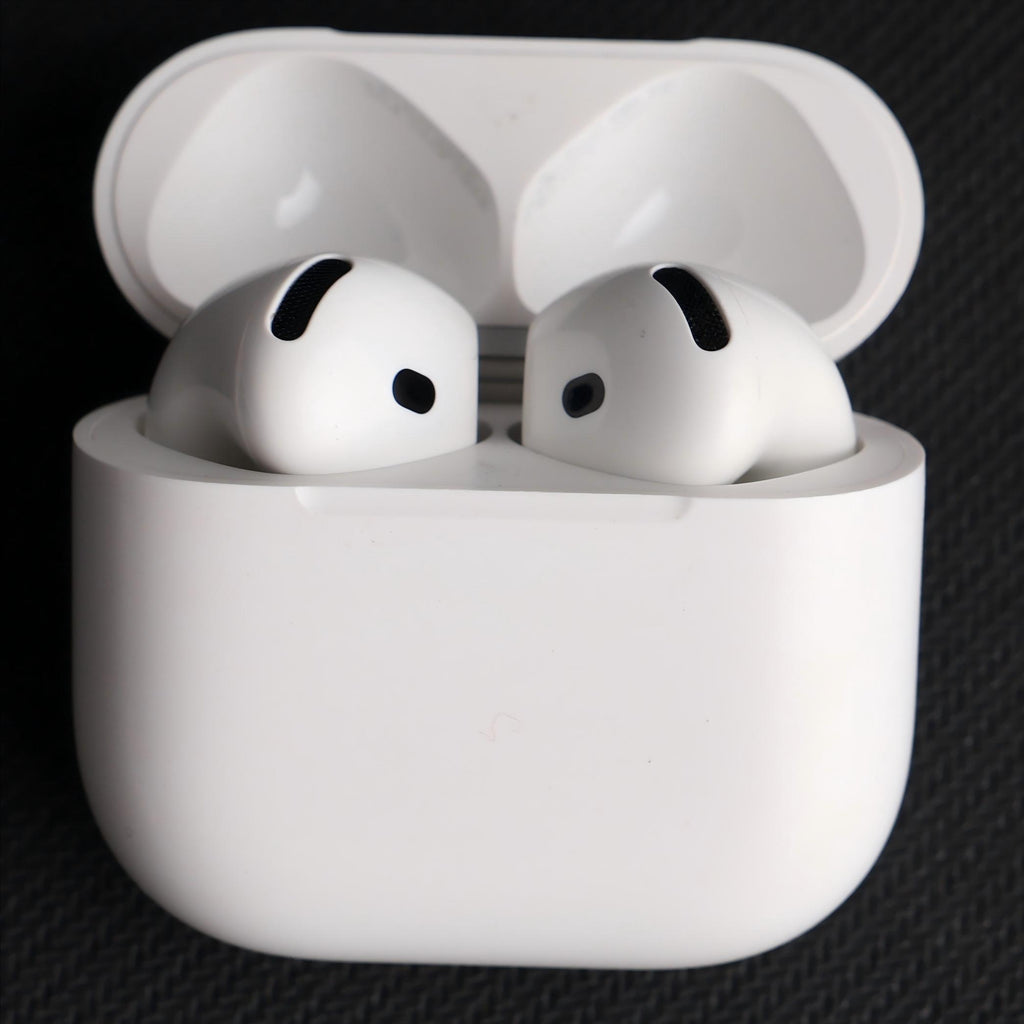 Original Used AirPods 4 Right Earbud Replacement – Genuine OEM A3050 A3053 A3054 Right Side Only for A3058 Case, Not for ANC Version, 1-Year Warranty