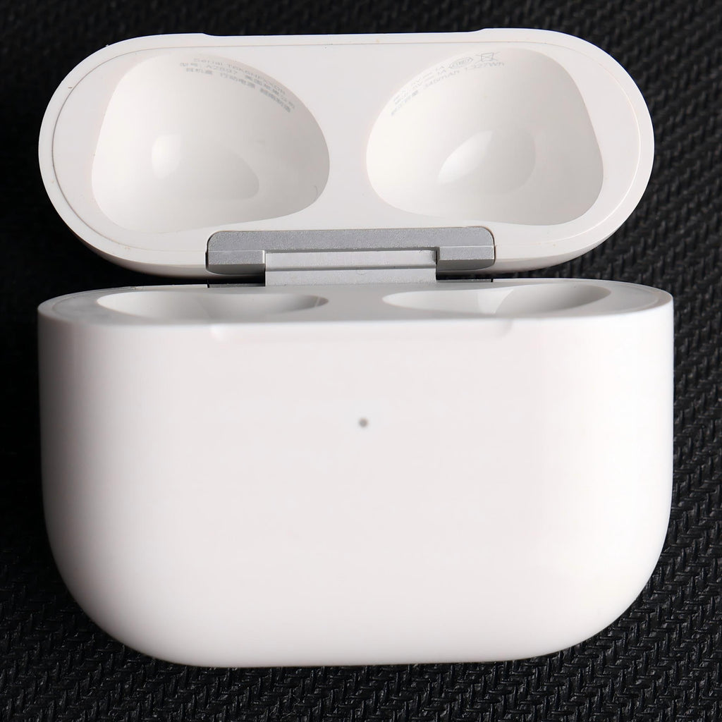 Original Used AirPods 3 Charging Case Replacement – Genuine OEM A2897 A2566 Case Only for A2564 A2565 Earbuds, 1-Year Warranty