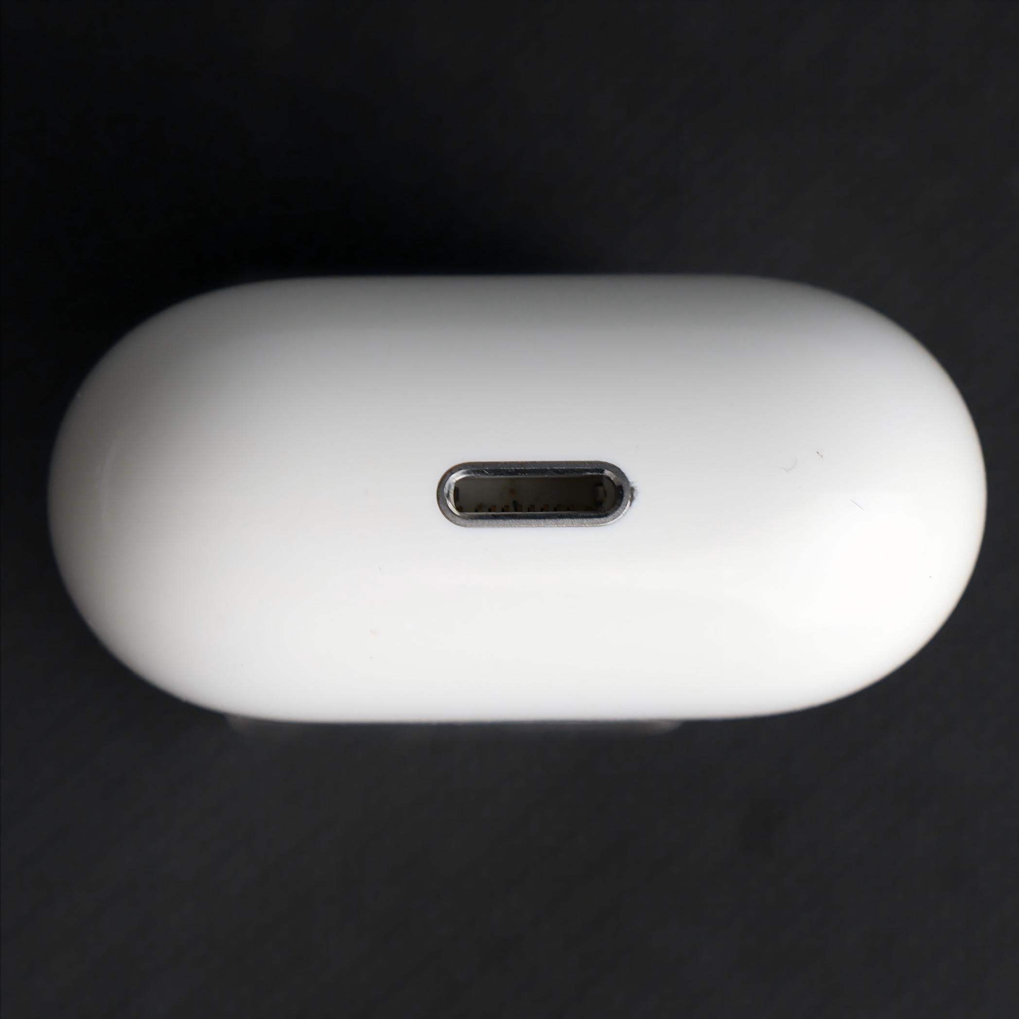 Original Used AirPods A1602 Charging Case Replacement – Genuine OEM Case Only for AirPods 1 &amp; 2 A1523 A1722 A2031 A2032 Earbuds, 1-Year Warranty