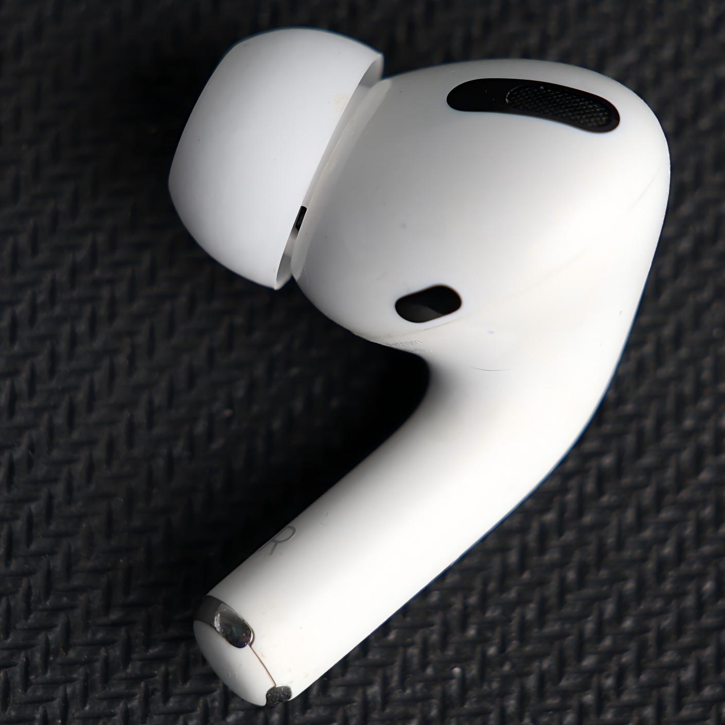 Original Used AirPods Pro 1st Gen A2083 Right Earbud Replacement – Genuine OEM Right Side Only for A2190 Charging Case, Compatible with A2084, 1-Year Warranty