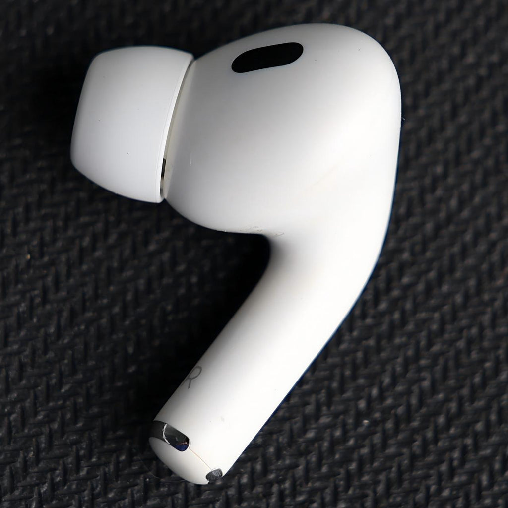 Original Used AirPods Pro 2nd Generation Lightning Right Earbud Replacement – Genuine OEM A2931 A2698 A2699 Right Side Only for A2700 Charging Case