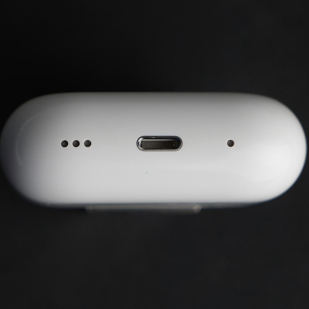 Original Used AirPods Pro 2nd Generation Lightning Right Earbud Replacement – Genuine OEM A2931 A2698 A2699 Right Side Only for A2700 Charging Case